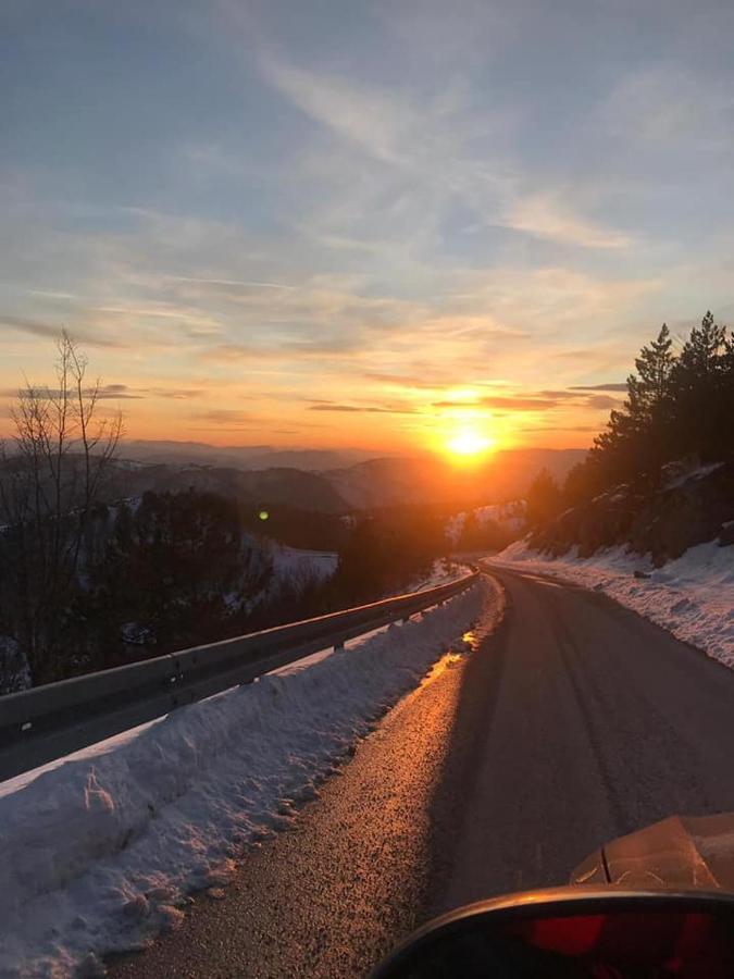 Smestaj Iver Hotel Mokra Gora Buitenkant foto